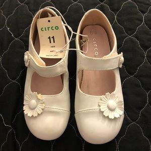 New with tags Circle girl dress shoes